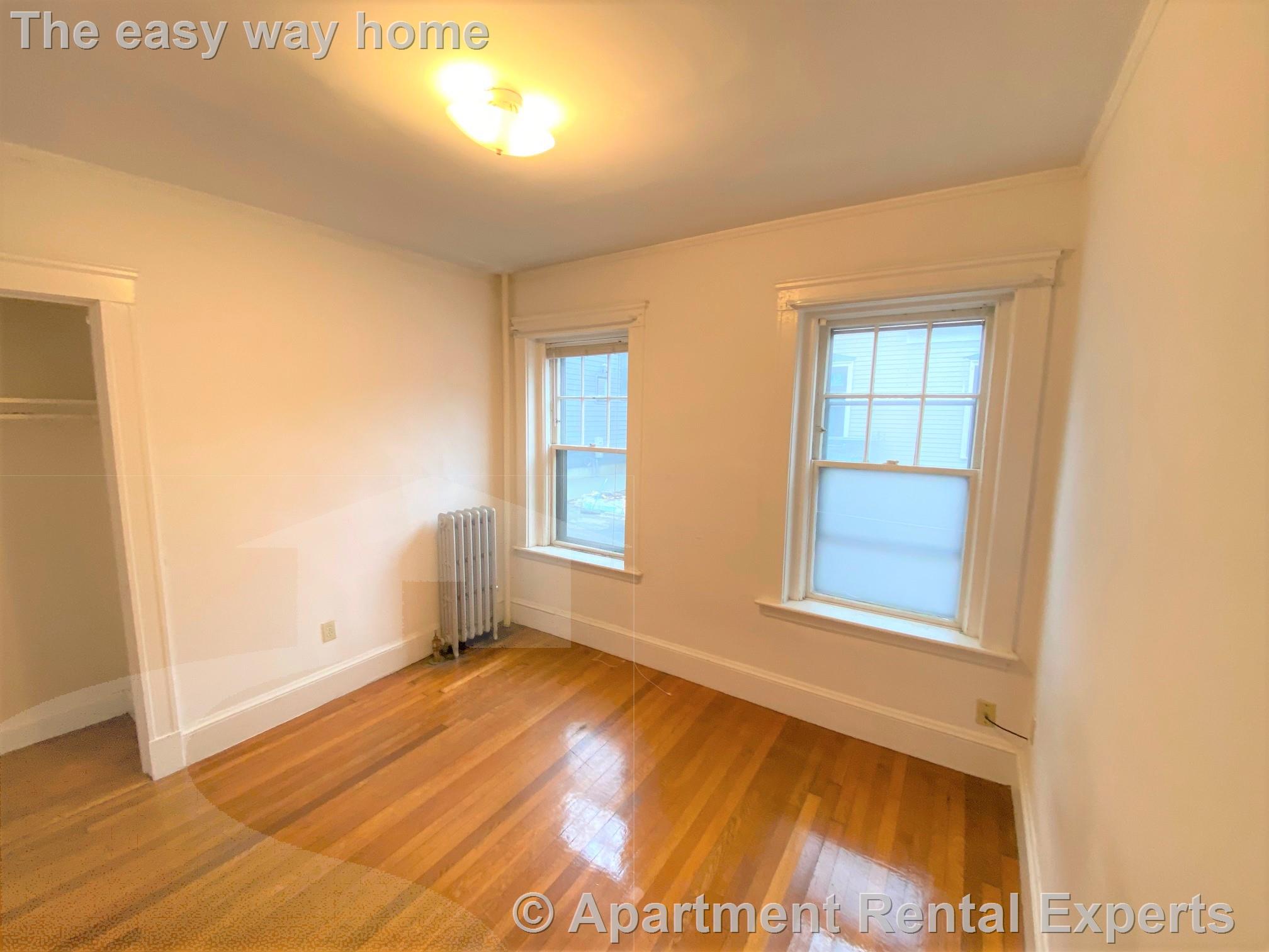 1 bed, 1 bath apartment for rent at 168 Norfolk St Unit 2, Central Square — photo 2 of 5