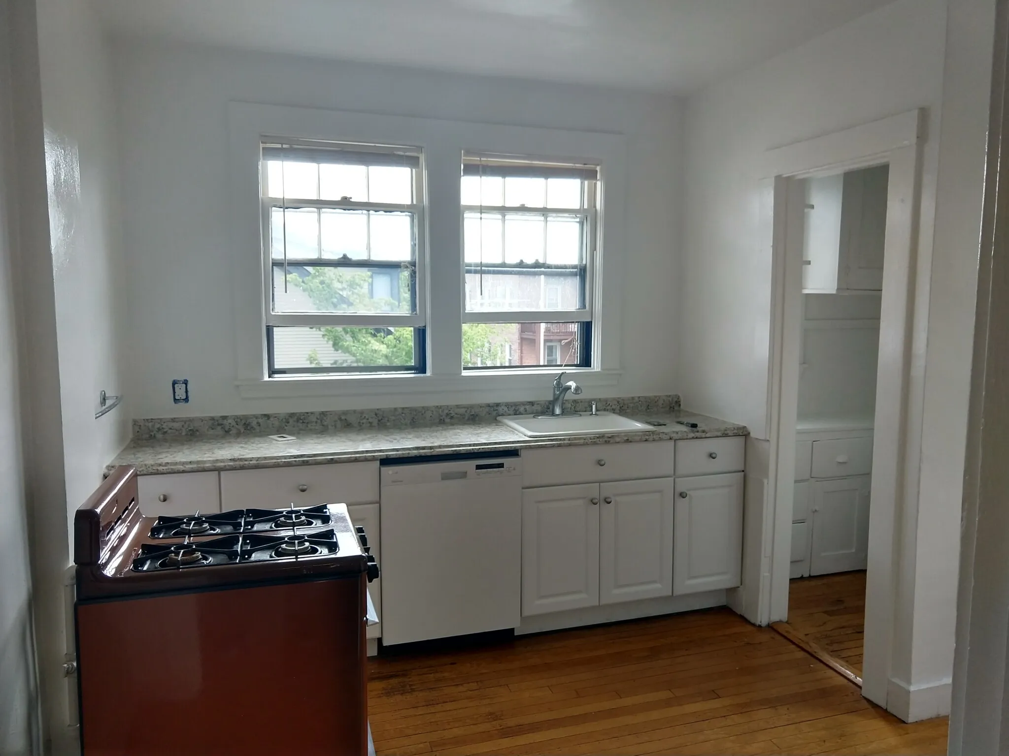 1 bed, 1 bath apartment for rent at 168 Norfolk St Unit 6, The Port — photo 1 of 8