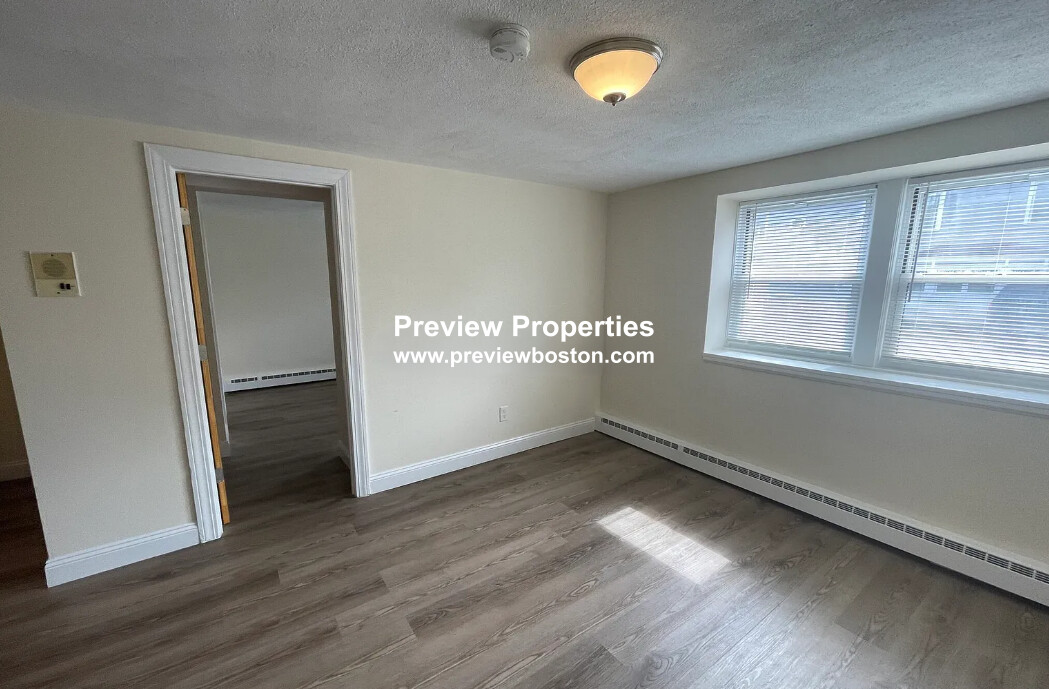 1 bed, 1 bath apartment for rent at 168 North Beacon St Unit 1P, Brighton — photo 5 of 9