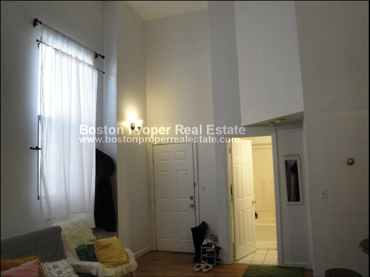 2 bed, 1 bath apartment for rent at 168 Northampton St Unit 1A, Roxbury — photo 3 of 13