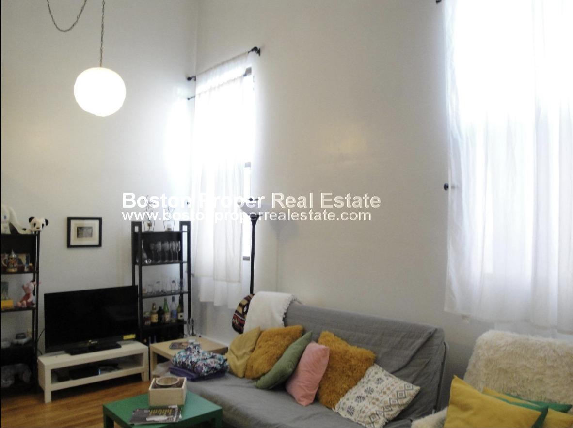 2 bed, 1 bath apartment for rent at 168 Northampton St Unit 1A, Roxbury — photo 2 of 13