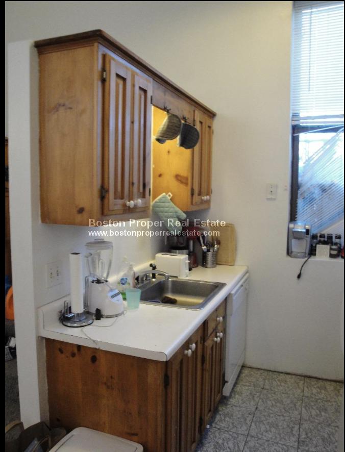 2 bed, 1 bath apartment for rent at 168 Northampton St Unit 1A, Roxbury — photo 11 of 13