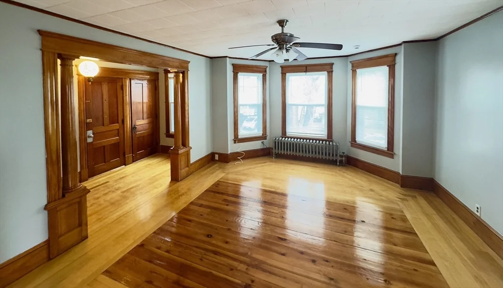 3 bed, 1 bath apartment for rent at 168 Oak St Unit 2, Gardner — photo 10 of 12
