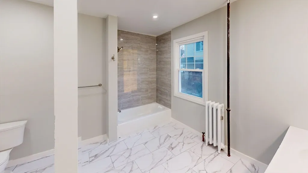 2 bed, 1 bath apartment for rent at 168 Oak Unit 1, Gardner — photo 11 of 25