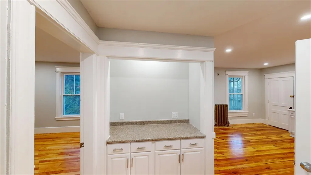 2 bed, 1 bath apartment for rent at 168 Oak Unit 1, Gardner — photo 7 of 25