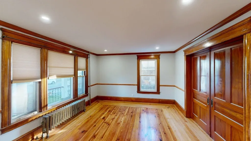 2 bed, 1 bath apartment for rent at 168 Oak Unit 1, Gardner — photo 1 of 25