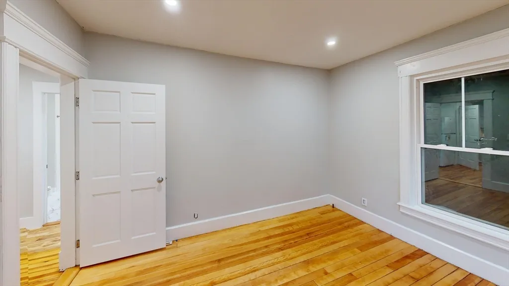 2 bed, 1 bath apartment for rent at 168 Oak Unit 1, Gardner — photo 17 of 25