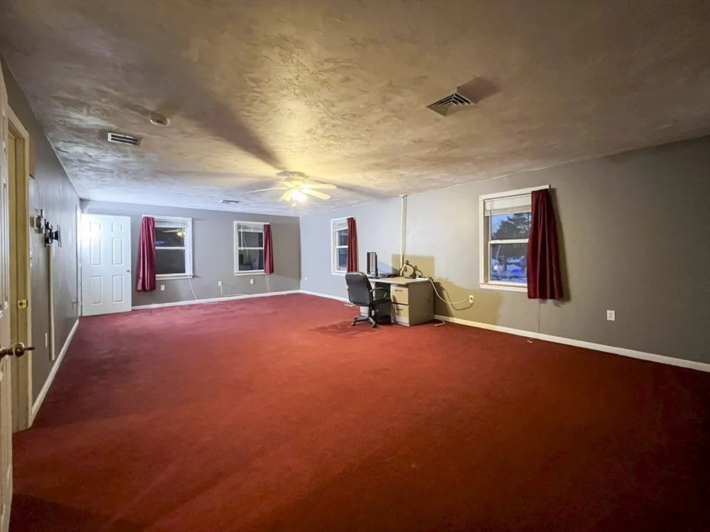3 bed, 2 bath apartment for rent at 168 Park Ave, Wareham — photo 14 of 21