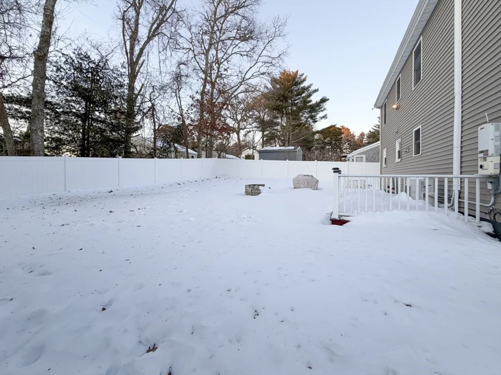 3 bed, 2 bath apartment for rent at 168 Park Ave, Wareham — photo 20 of 21
