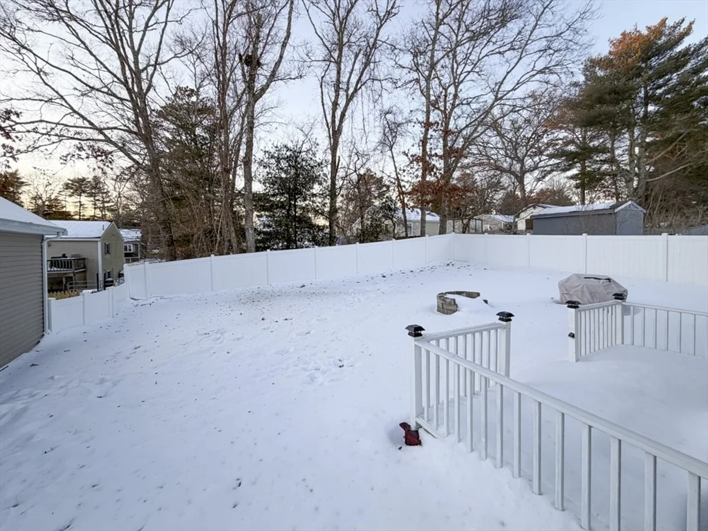 3 bed, 2 bath apartment for rent at 168 Park Ave, Wareham — photo 19 of 21