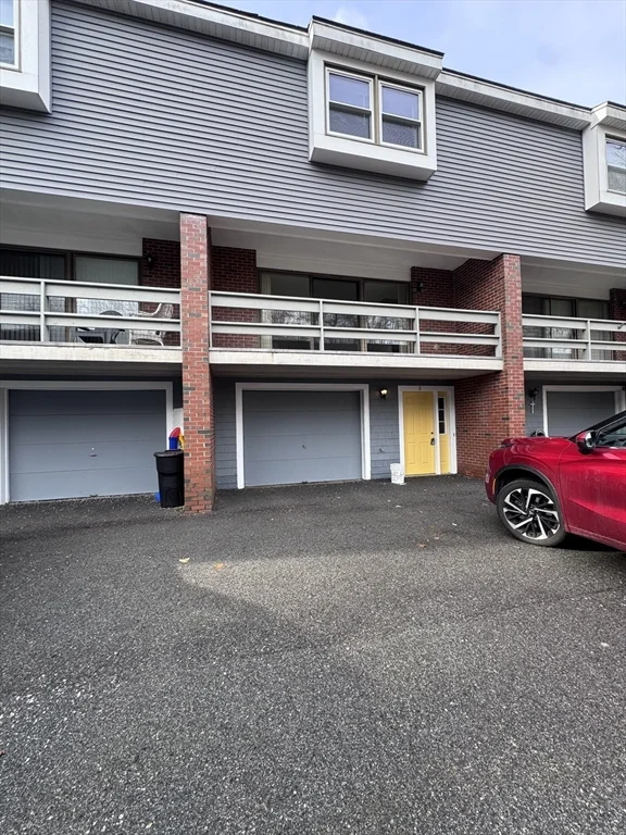 2 bed, 1 bath apartment for rent at 168 Pine St Unit 2, Danvers — photo 3 of 21