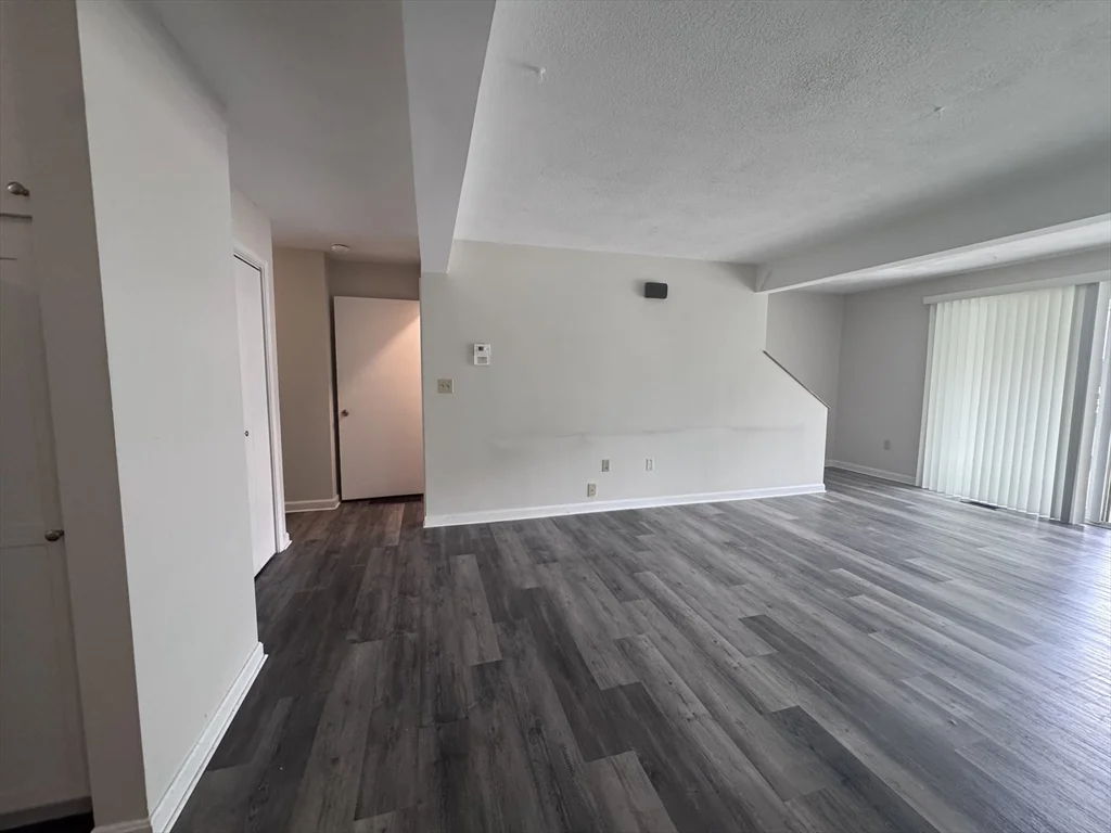 2 bed, 1 bath apartment for rent at 168 Pine St Unit 5, Danvers — photo 5 of 17