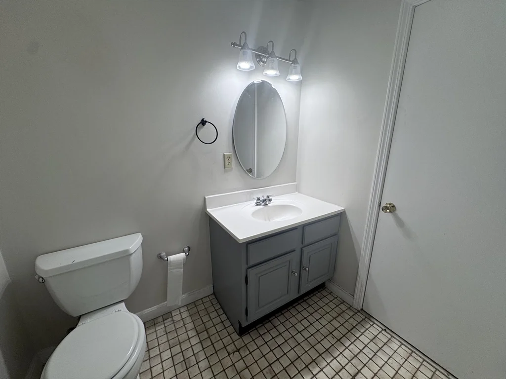 2 bed, 1 bath apartment for rent at 168 Pine St Unit 5, Danvers — photo 11 of 17