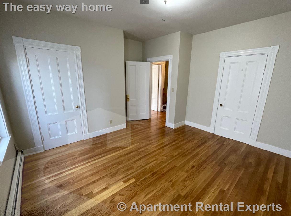 2 bed, 1 bath apartment for rent at 168 Putnam Ave, Riverside — photo 5 of 5