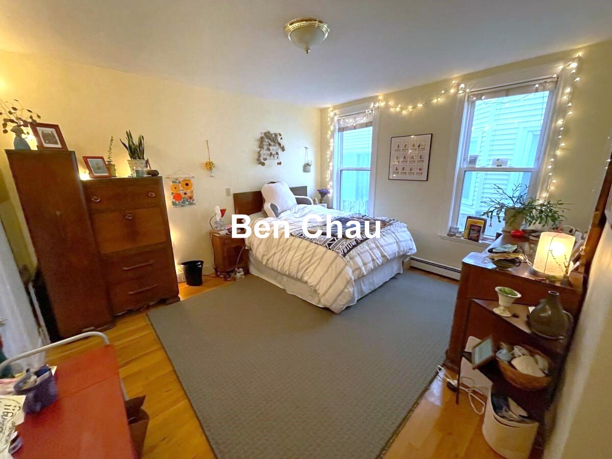 2 bed, 1 bath apartment for rent at 168 Putnam Ave Unit 168, Riverside — photo 4 of 8