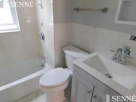 2.5 bed, 1 bath apartment for rent at 168 River St Unit 1, Cambridgeport — photo 10 of 10