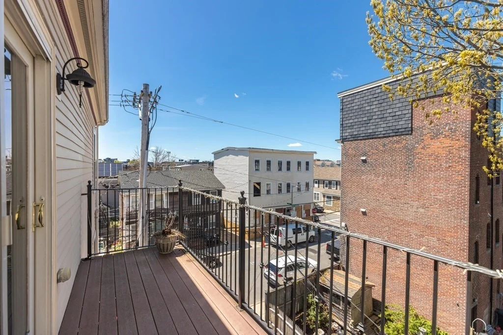 3 bed, 1 bath apartment for rent at 168 W 9th Unit 3, South Boston — photo 5 of 21