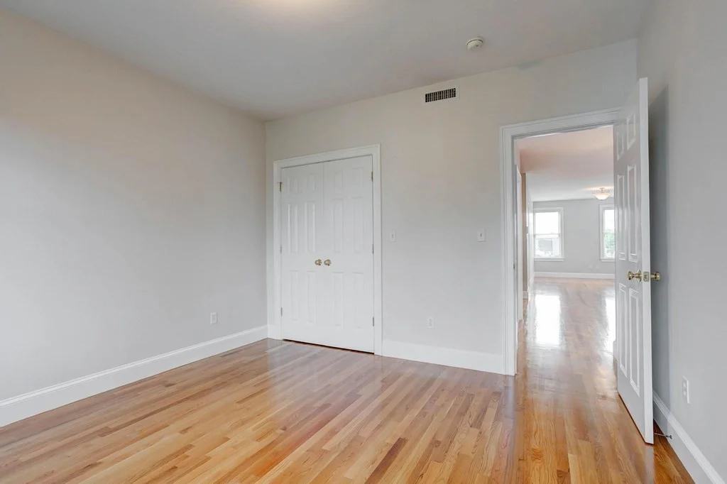3 bed, 1 bath apartment for rent at 168 W 9th Unit 3, South Boston — photo 11 of 21