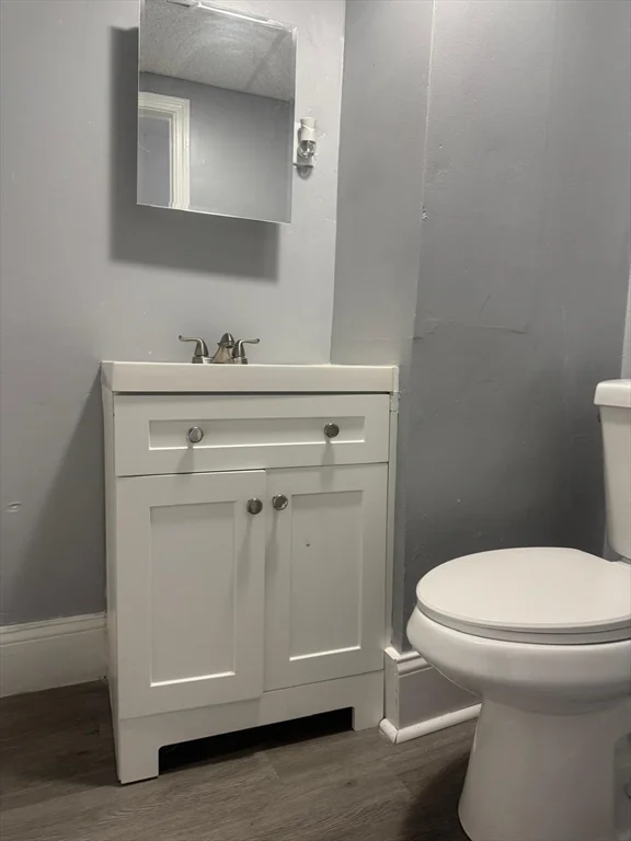 2 bed, 1 bath apartment for rent at 168 Warren Ct Unit 1, Lowell — photo 6 of 6