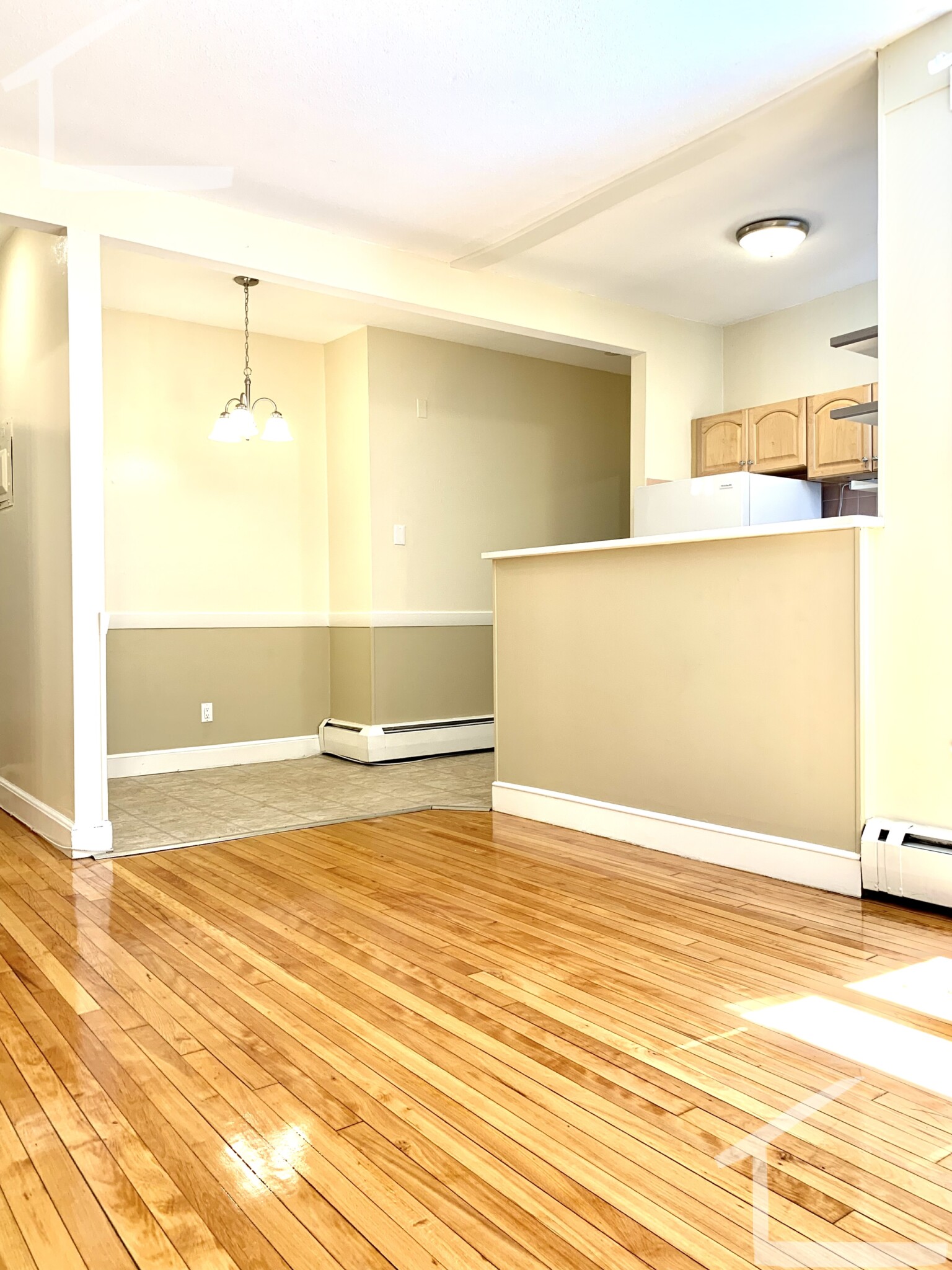2 bed, 1 bath apartment for rent at 168 Winthrop Rd Unit 3, Aspinwall Hill