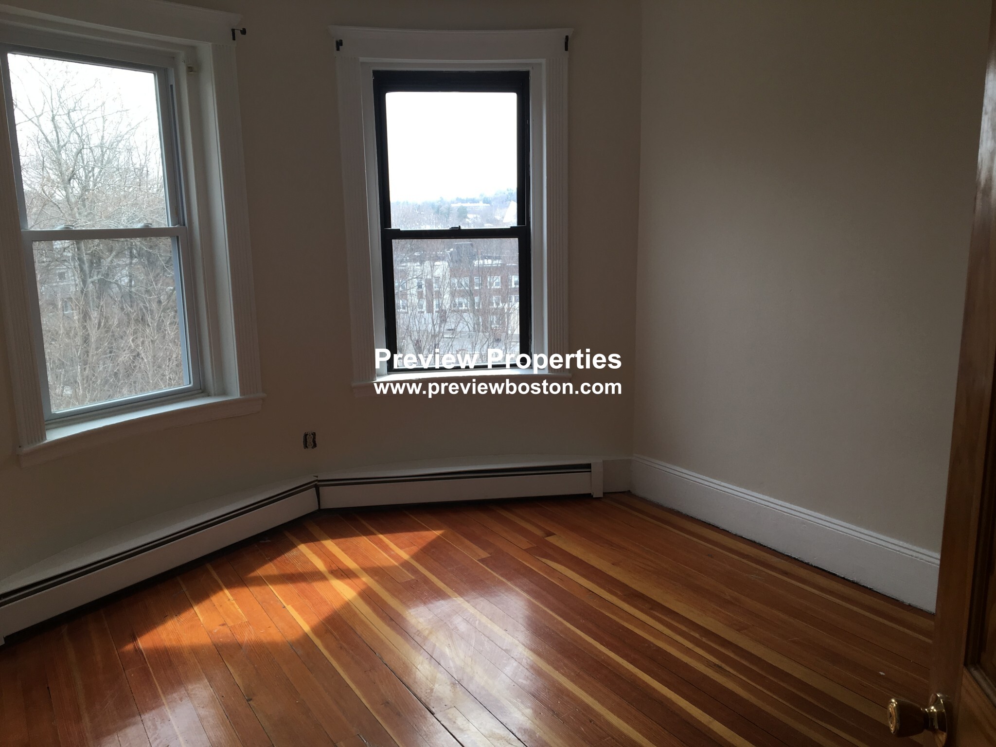 4 bed, 1 bath apartment for rent at 1680 Commonwealth Ave Unit 4P, Brighton — photo 8 of 10