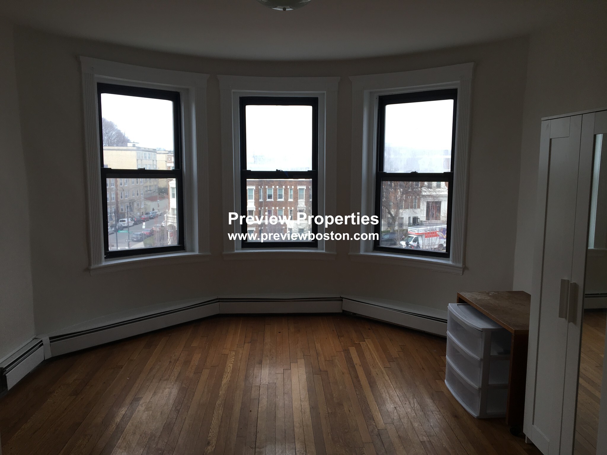 4 bed, 1 bath apartment for rent at 1680 Commonwealth Ave Unit 4P, Brighton — photo 3 of 10