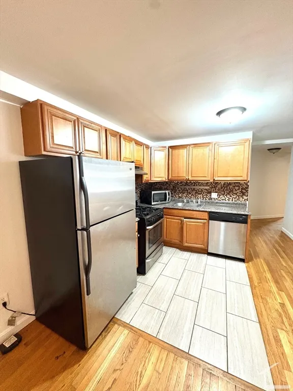 2 bed, 1 bath apartment for rent at 1680 Commonwealth Ave Unit B, Brighton