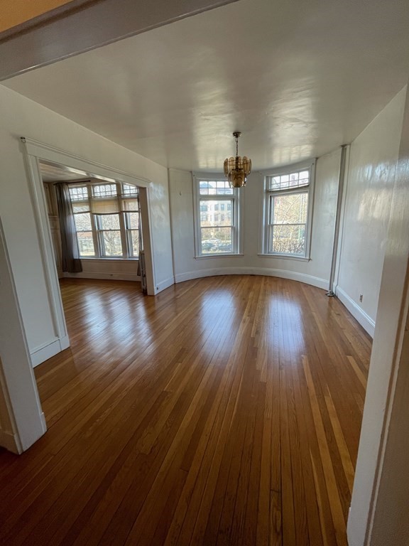 3 bed, 2 bath apartment for rent at 1681 Beacon St Unit 3, Aspinwall Hill — photo 2 of 9