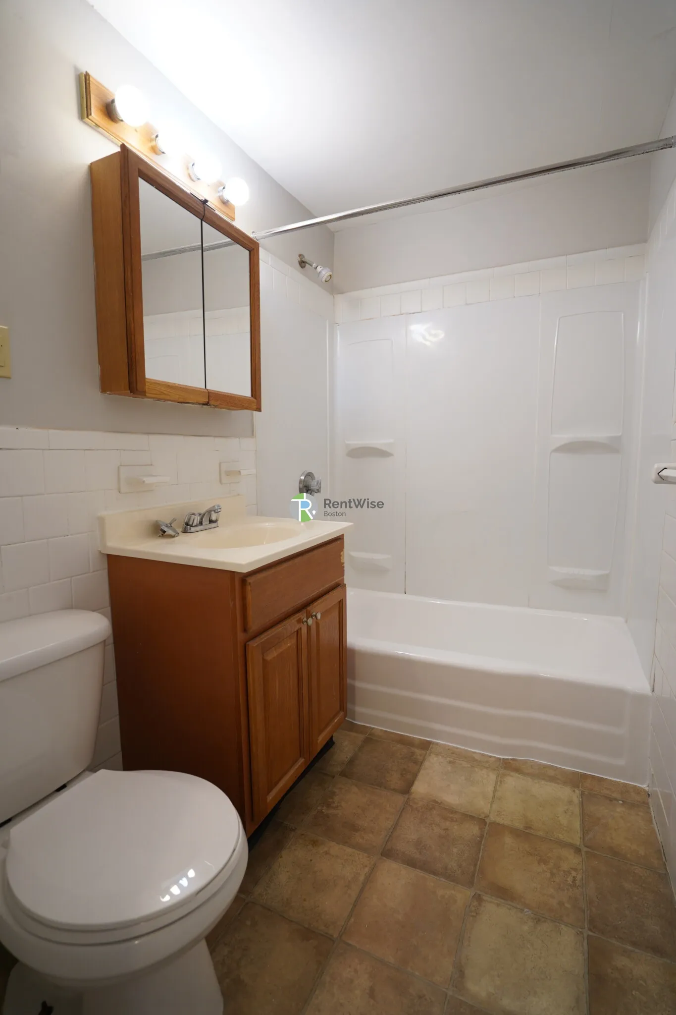 1 bed, 1 bath apartment for rent at 1681 Commonwealth Ave Unit 1, Brighton — photo 6 of 12