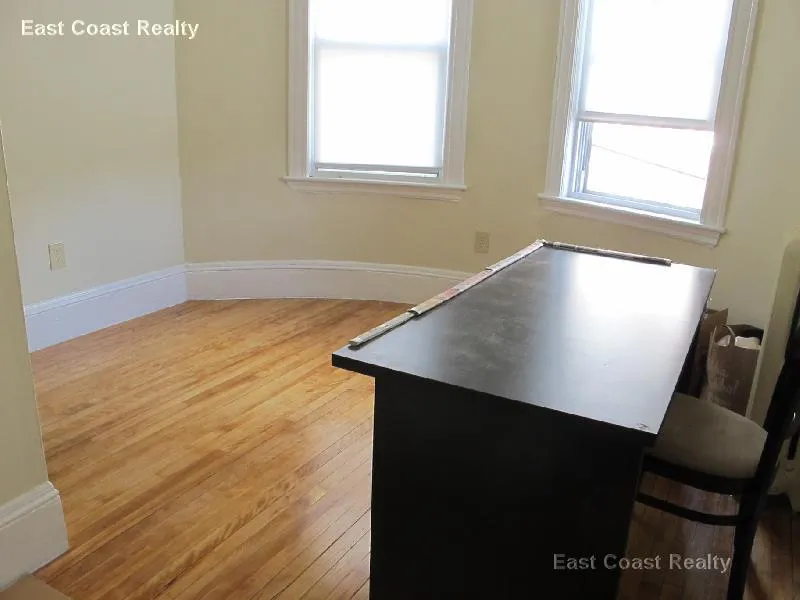 2 bed, 1 bath apartment for rent at 1681 Commonwealth Ave Unit 4, Brighton — photo 2 of 25