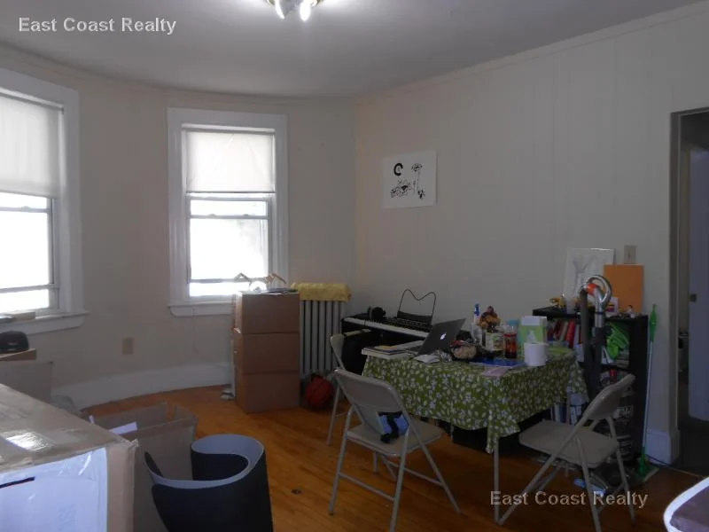 2 bed, 1 bath apartment for rent at 1681 Commonwealth Ave Unit 4, Brighton — photo 23 of 25