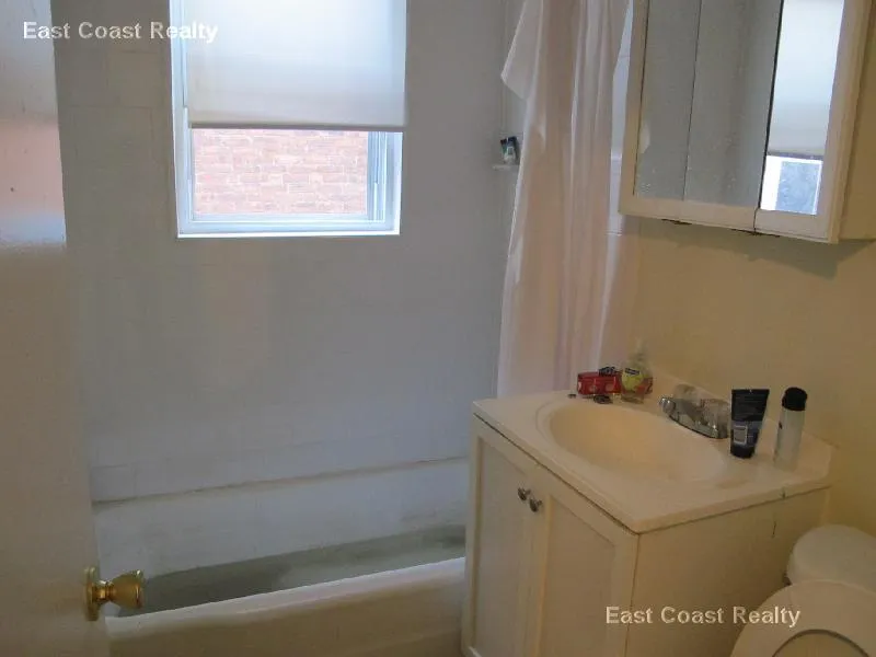 2 bed, 1 bath apartment for rent at 1681 Commonwealth Ave Unit 4, Brighton — photo 5 of 25