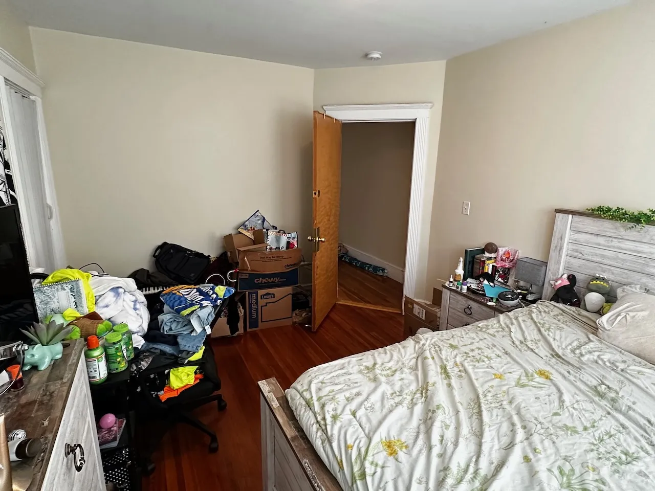 5 bed, 1 bath apartment for rent at 1682 Commonwealth Ave Unit 2, Brighton — photo 15 of 35