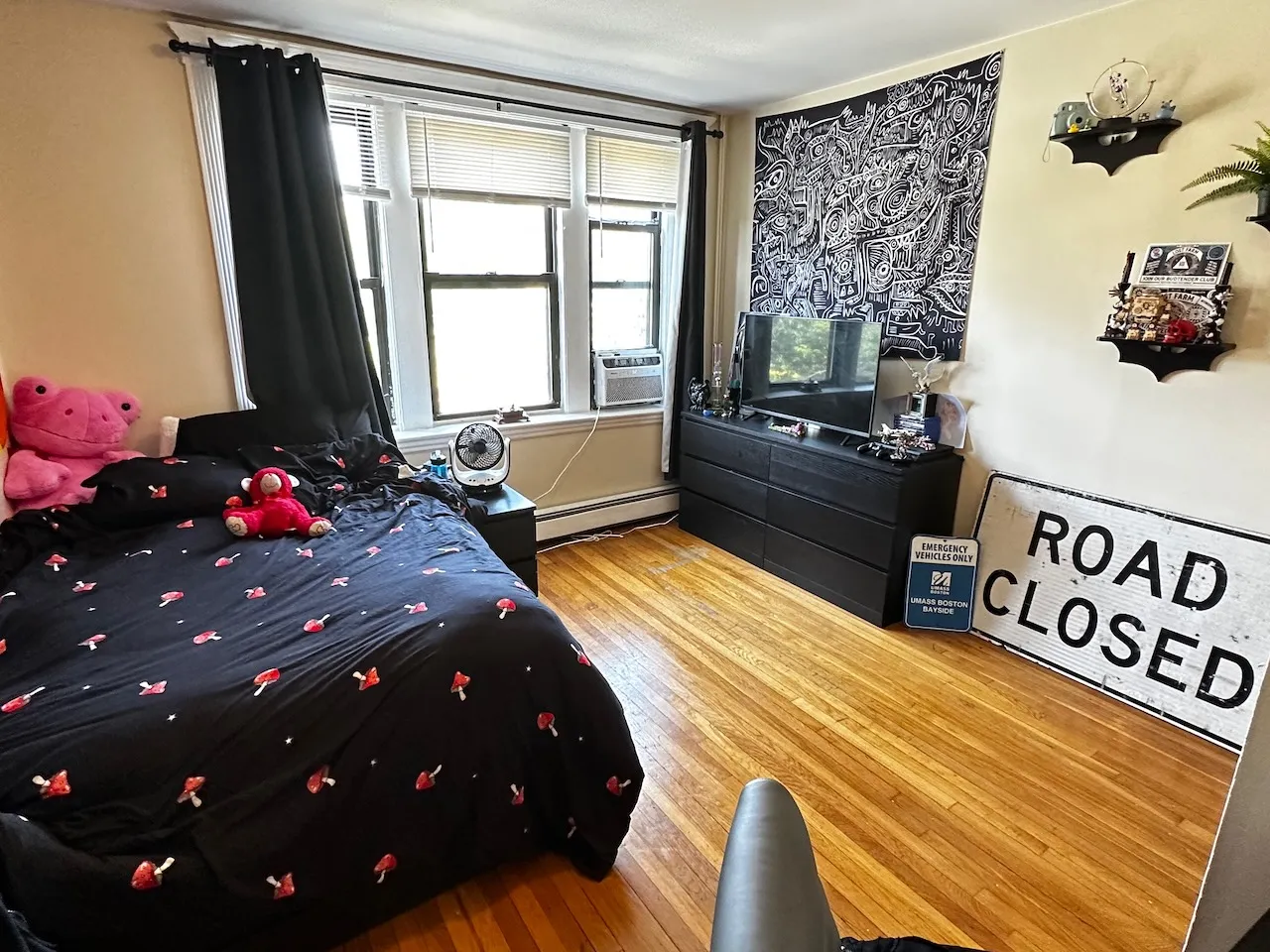 5 bed, 1 bath apartment for rent at 1682 Commonwealth Ave Unit 2, Brighton — photo 10 of 35