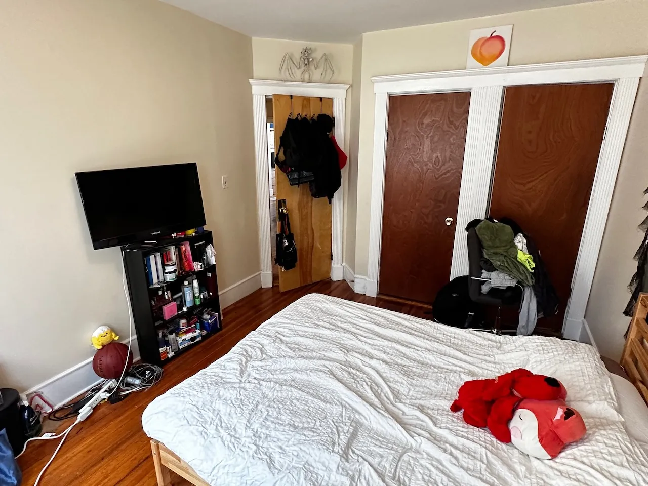 5 bed, 1 bath apartment for rent at 1682 Commonwealth Ave Unit 2, Brighton — photo 17 of 35