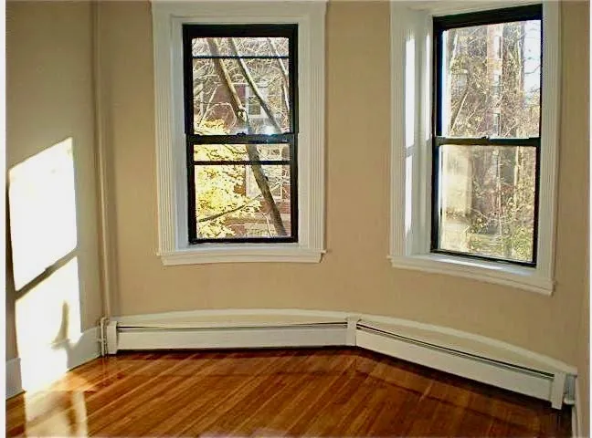 5 bed, 1 bath apartment for rent at 1682 Commonwealth Ave Unit 2, Brighton — photo 26 of 35