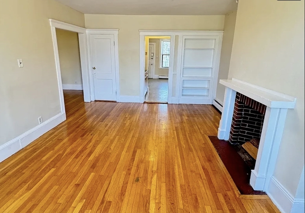 3 bed, 1 bath apartment for rent at 1682 Commonwealth Ave Unit 3, Brighton — photo 4 of 16