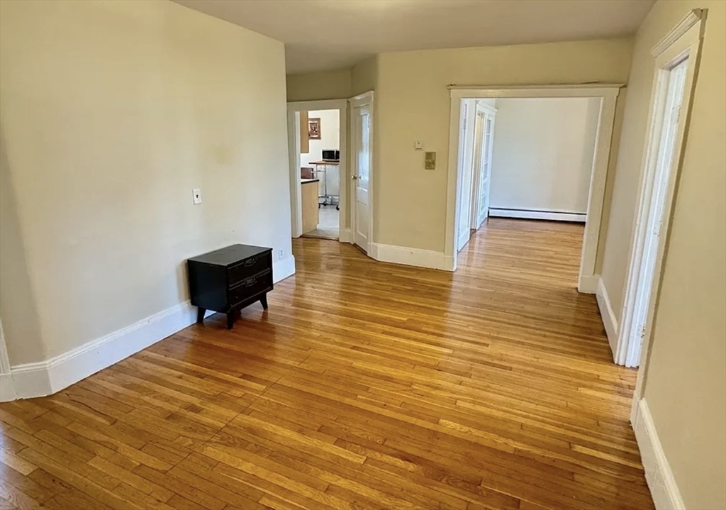 3 bed, 1 bath apartment for rent at 1682 Commonwealth Ave Unit 3, Brighton — photo 3 of 16