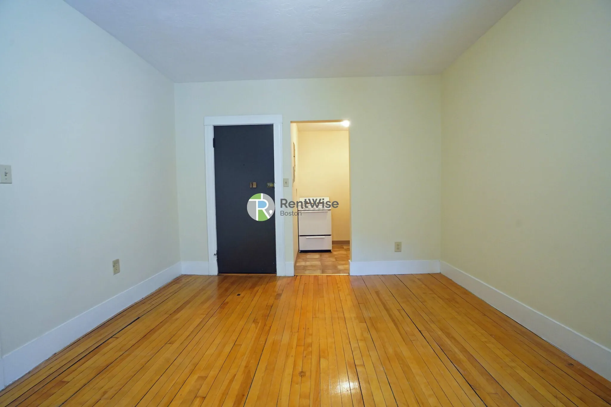 1 bed, 1 bath apartment for rent at 1683 Commonwealth Ave Unit 2A, Brighton — photo 2 of 12