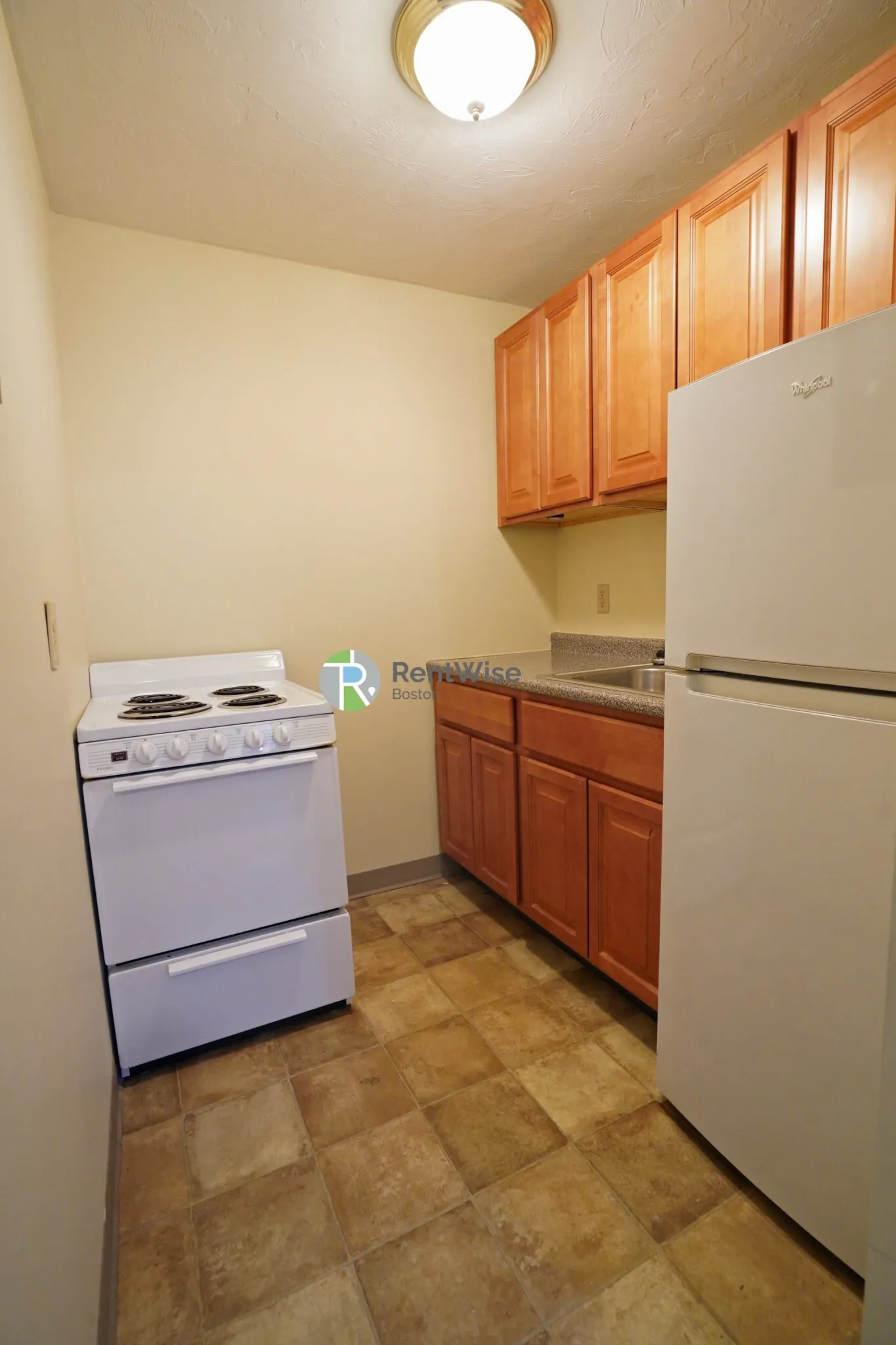 1 bed, 1 bath apartment for rent at 1683 Commonwealth Ave Unit 2A, Brighton — photo 3 of 12