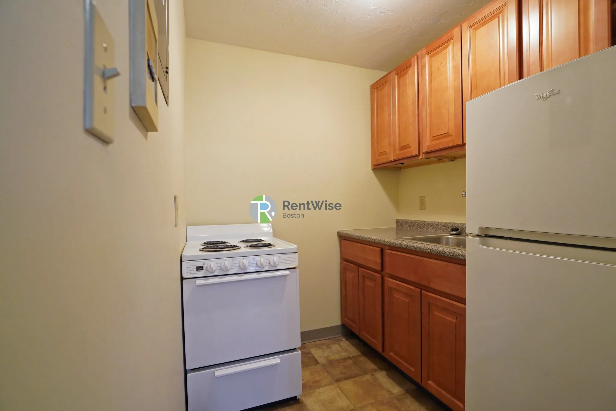 1 bed, 1 bath apartment for rent at 1683 Commonwealth Ave Unit 2A, Brighton — photo 4 of 12