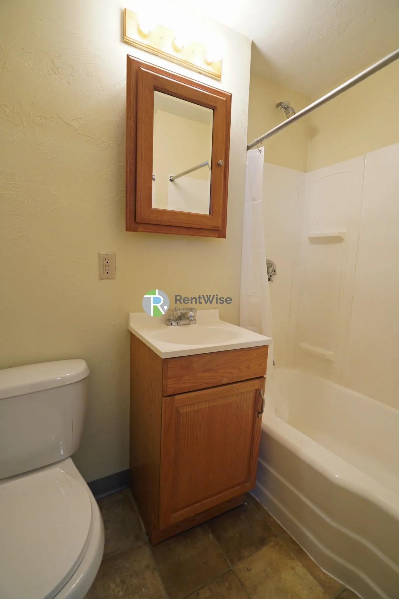 1 bed, 1 bath apartment for rent at 1683 Commonwealth Ave Unit 2A, Brighton — photo 10 of 12