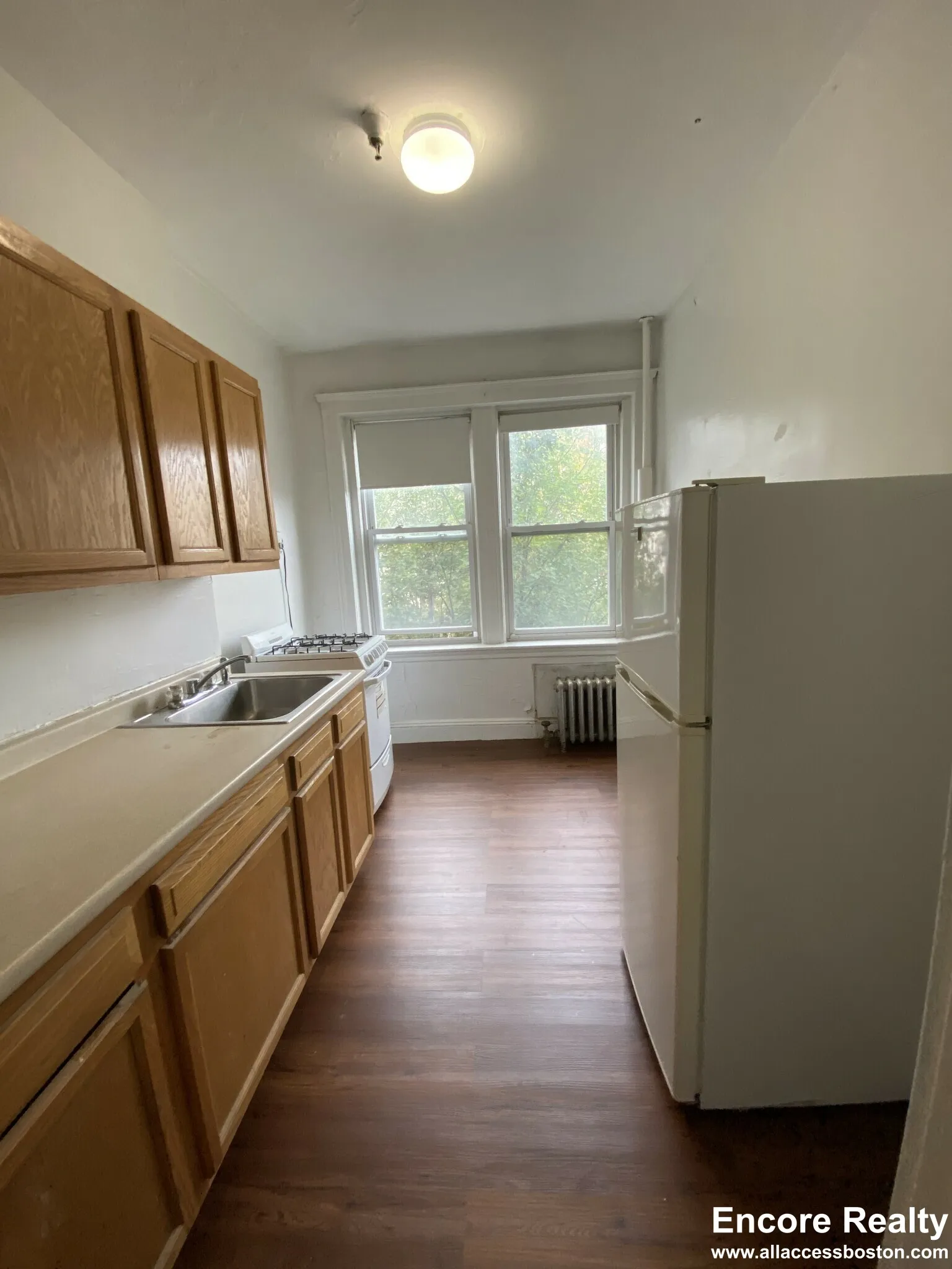 1 bed, 1 bath apartment for rent at 1687 Commonwealth Ave Unit 16, Brighton — photo 4 of 5
