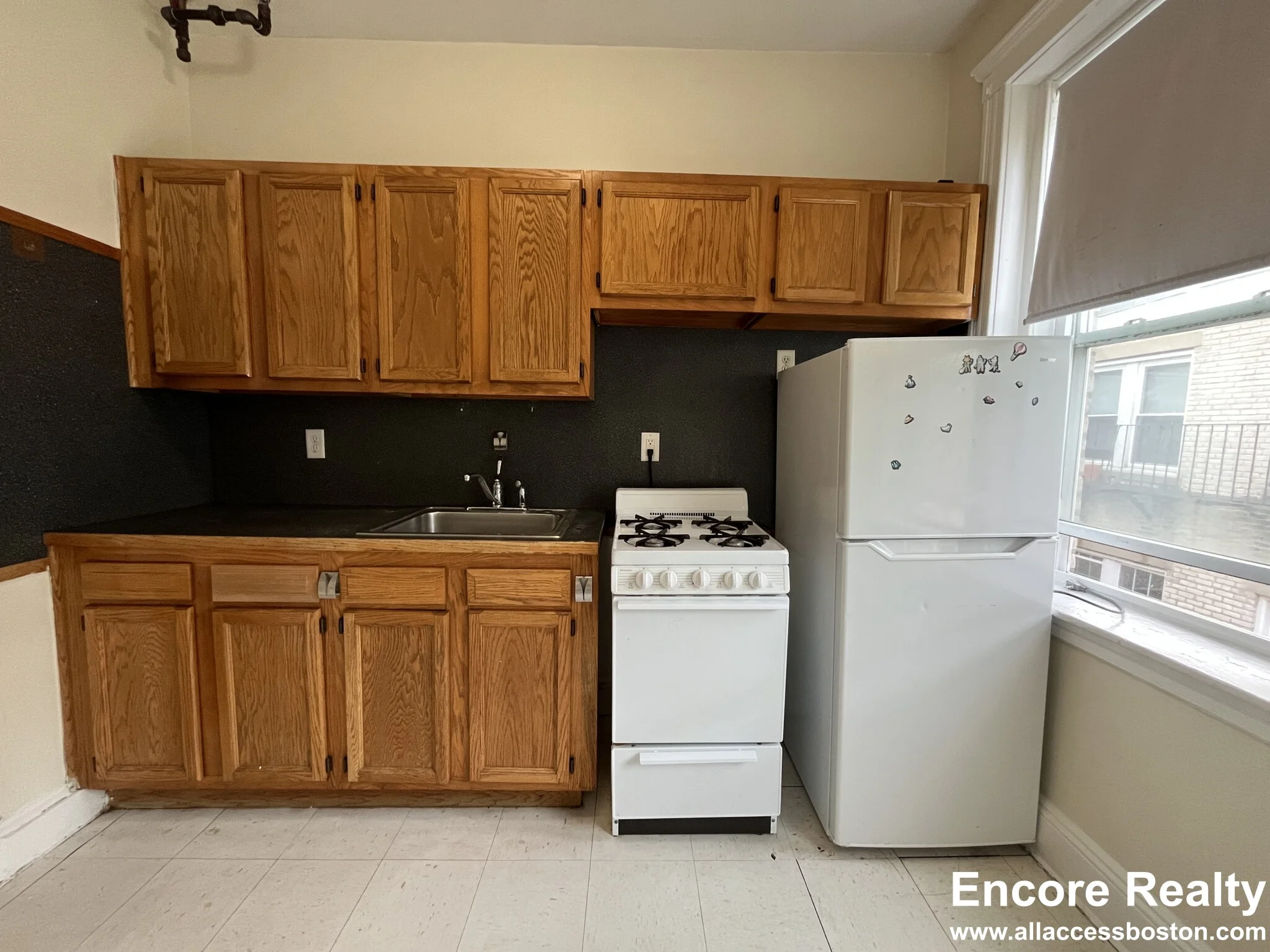 1 bed, 1 bath apartment for rent at 1687 Commonwealth Ave Unit 3, Brighton — photo 11 of 17