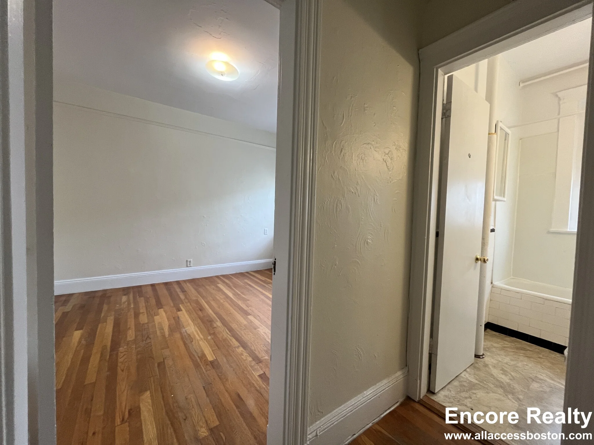 1 bed, 1 bath apartment for rent at 1687 Commonwealth Ave Unit 3, Brighton — photo 9 of 17