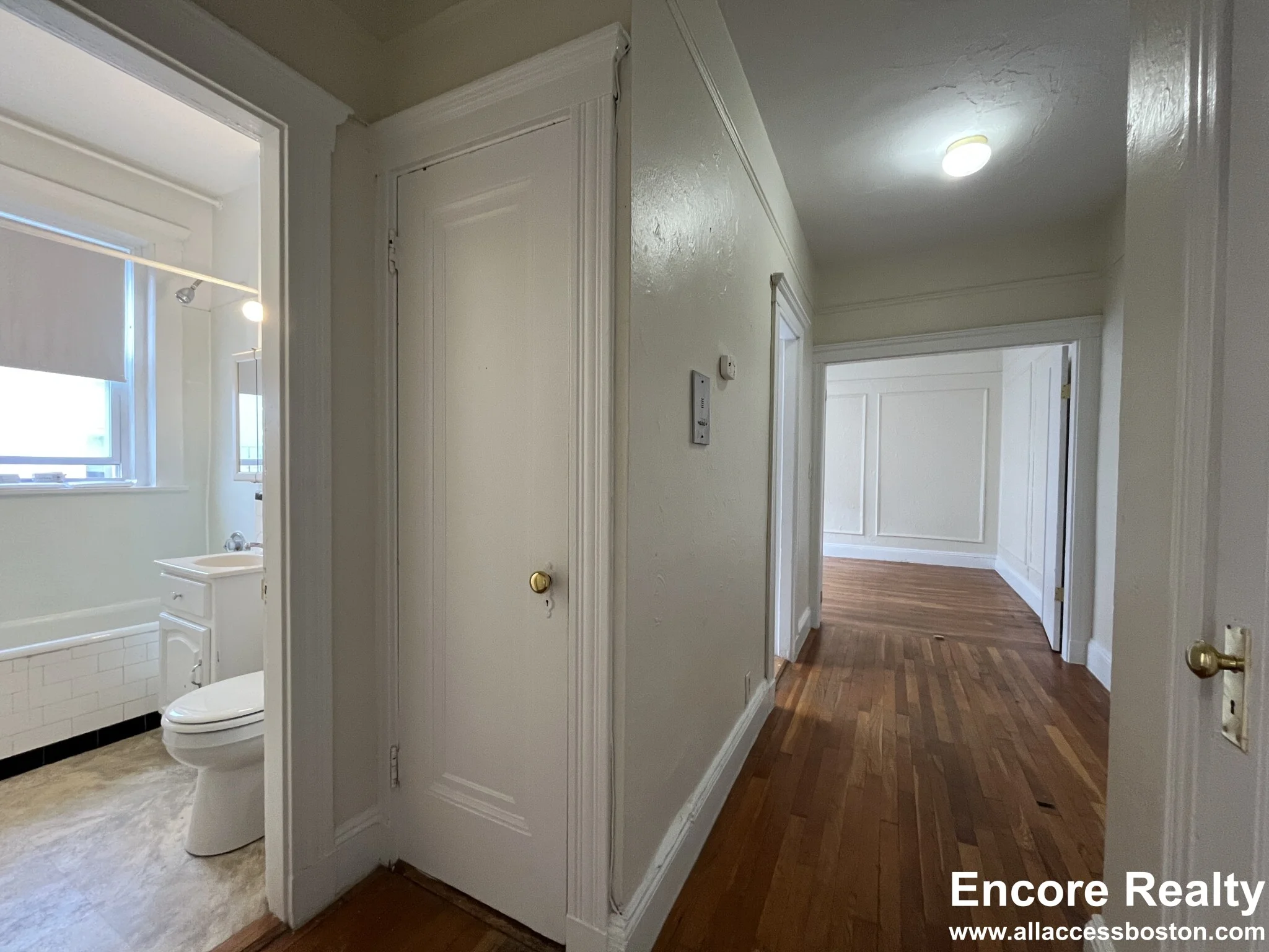 1 bed, 1 bath apartment for rent at 1687 Commonwealth Ave Unit 3, Brighton — photo 10 of 17