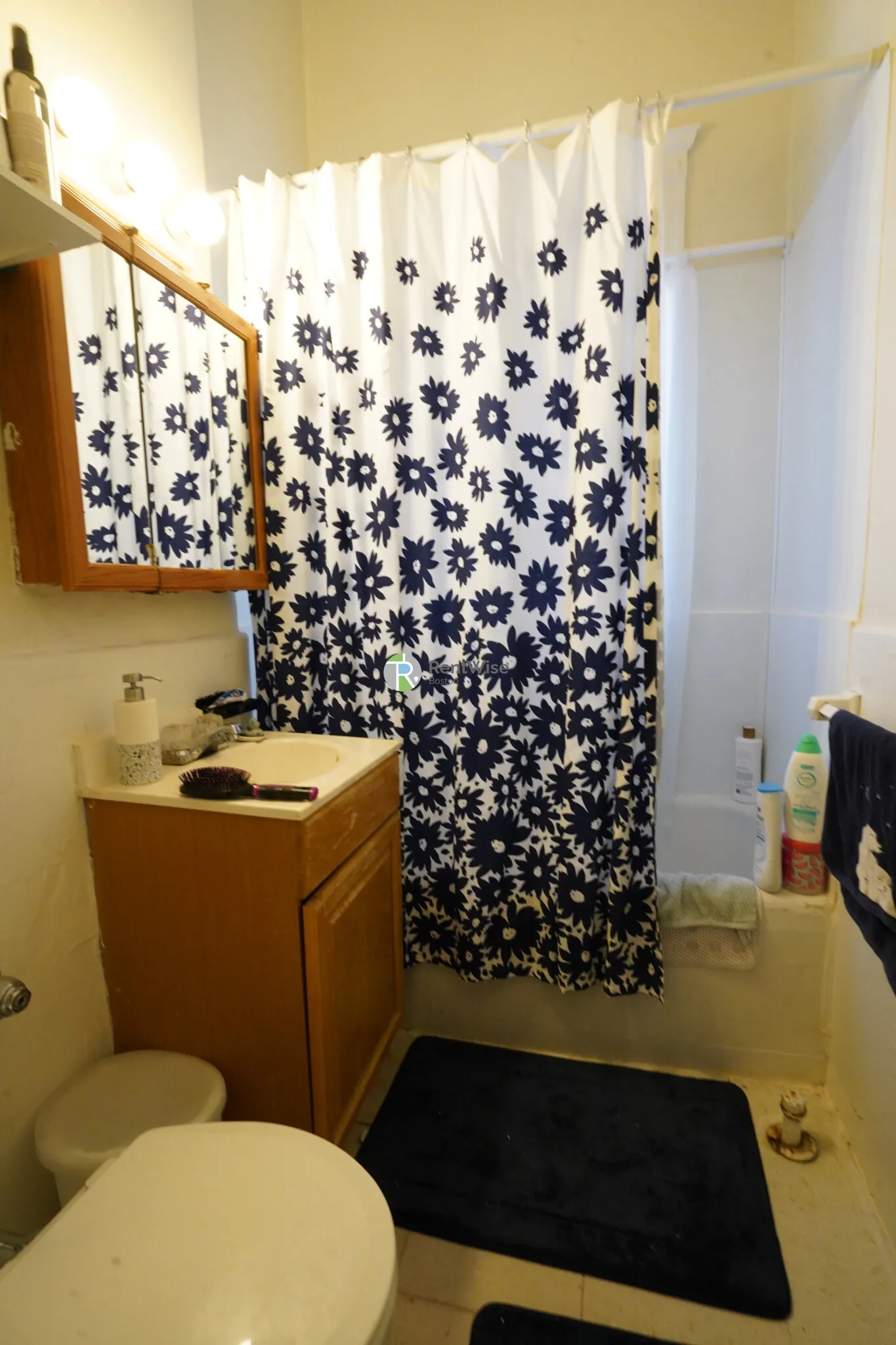 1 bed, 1 bath apartment for rent at 1687 Commonwealth Ave Unit 3, Brighton — photo 11 of 14