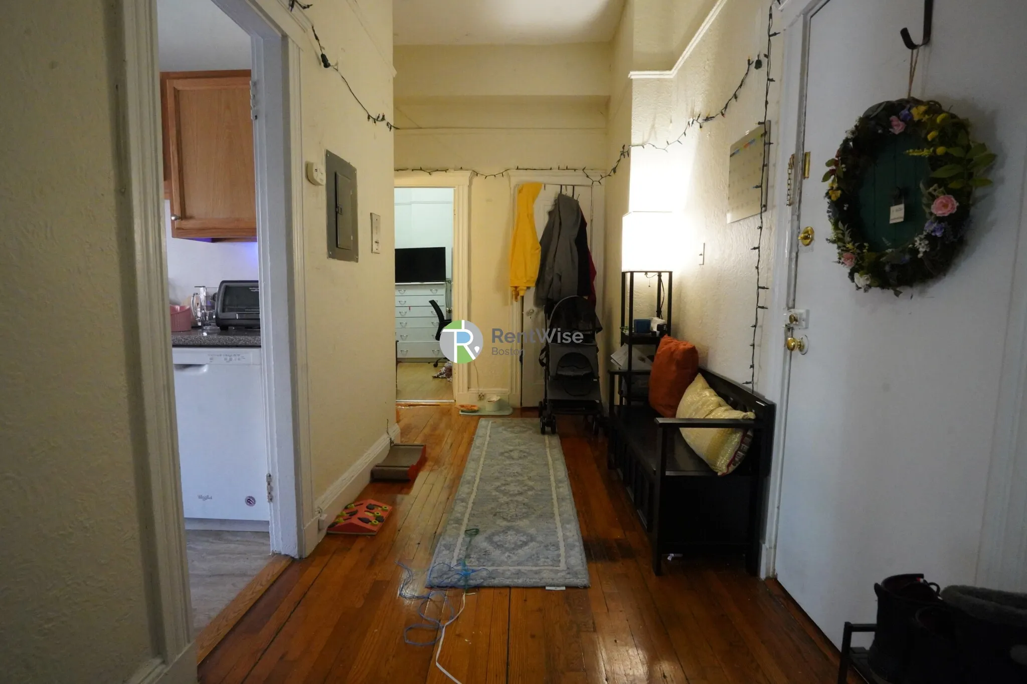 1 bed, 1 bath apartment for rent at 1687 Commonwealth Ave Unit 3, Brighton — photo 4 of 14
