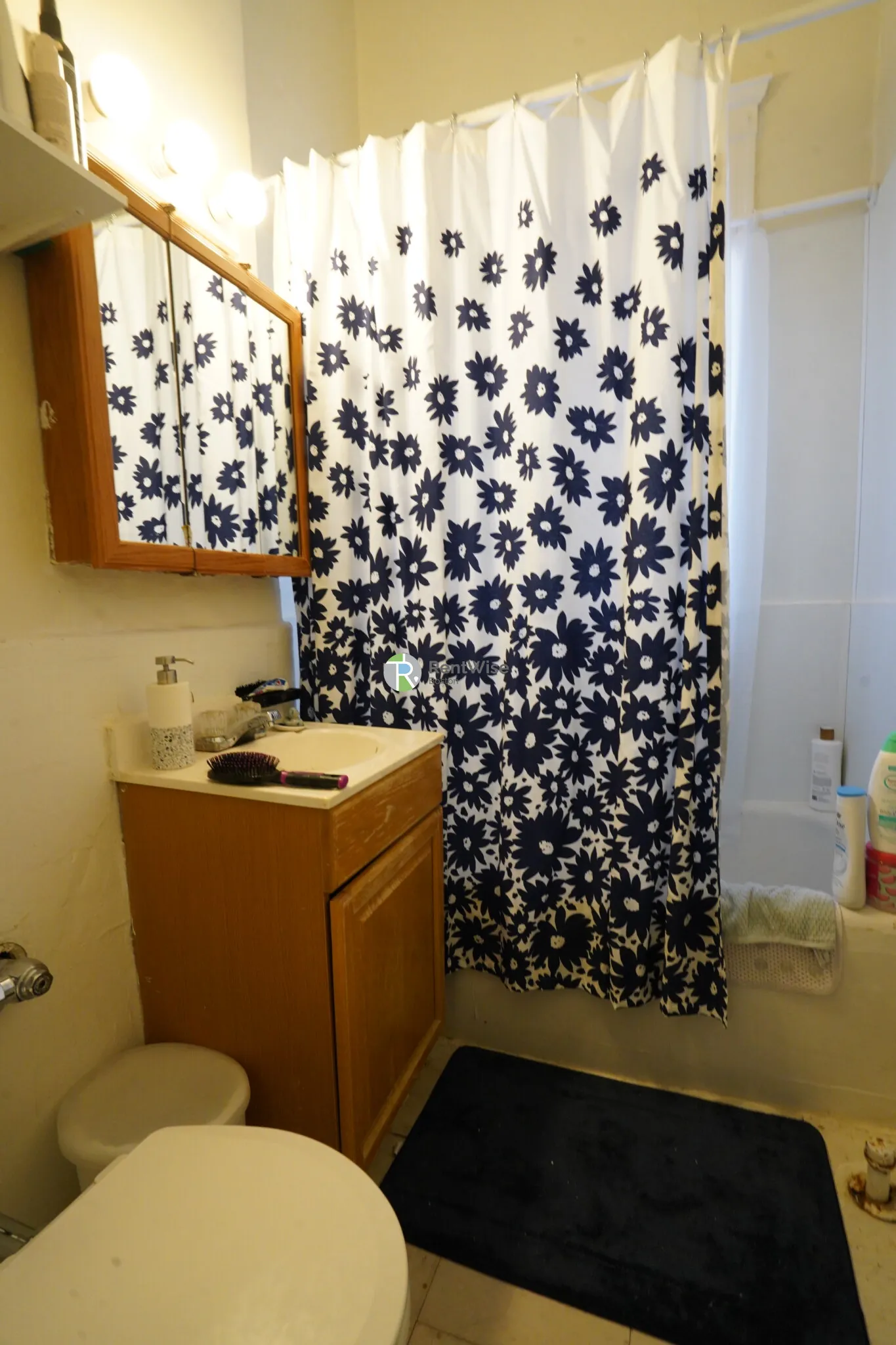 1 bed, 1 bath apartment for rent at 1687 Commonwealth Ave Unit 3, Brighton — photo 8 of 14