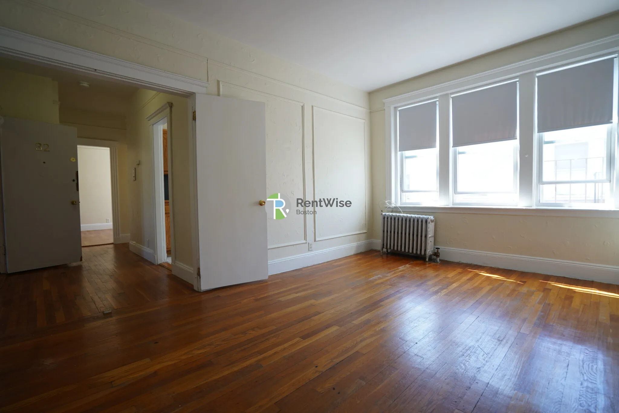 1 split bed, 1 bath apartment for rent at 1687 Commonwealth Ave Unit 32, Brighton — photo 2 of 13
